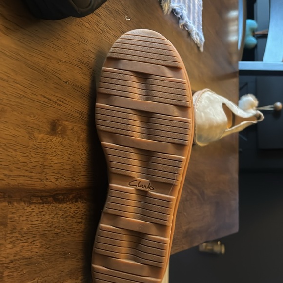 Gray suede flats - Picture 3 of 4